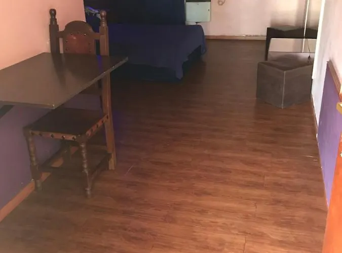 Hotel-Alojamiento Candilejas